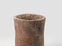 Ame Ker 79  Ame Ker 79, , Mexiko, Bundesstaat Oaxaca, Zapoteken, Späte Präklassische bis Klassische Periode, Monte Albán II-III, ca. 150 v. Chr.-650 n. Chr., Becher, Ton, H 8,8 cm, Dm 8 cm : Museumsfoto: Claus Cordes, Bestandskatalog Ethnologie